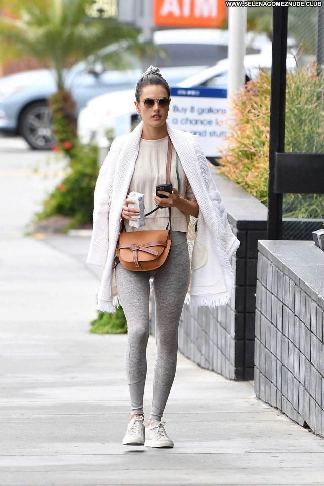 Alessandra Ambrosio No Source Posing Hot Paparazzi Babe Celebrity