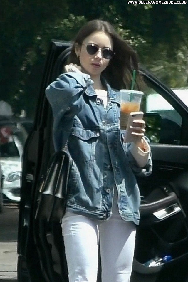 Lily Collins No Source Sexy Celebrity Beautiful Babe Posing Hot