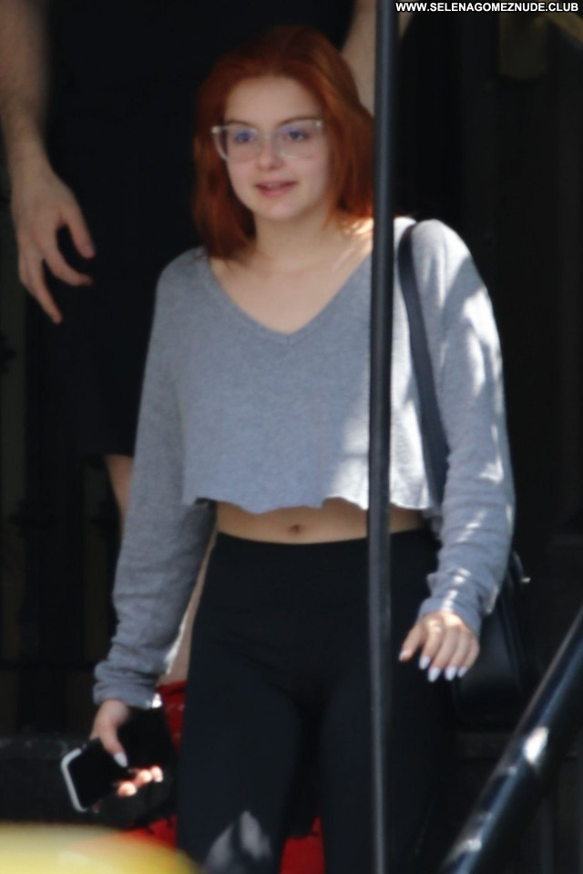 Ariel Winter No Source Sexy Celebrity Babe Posing Hot Beautiful