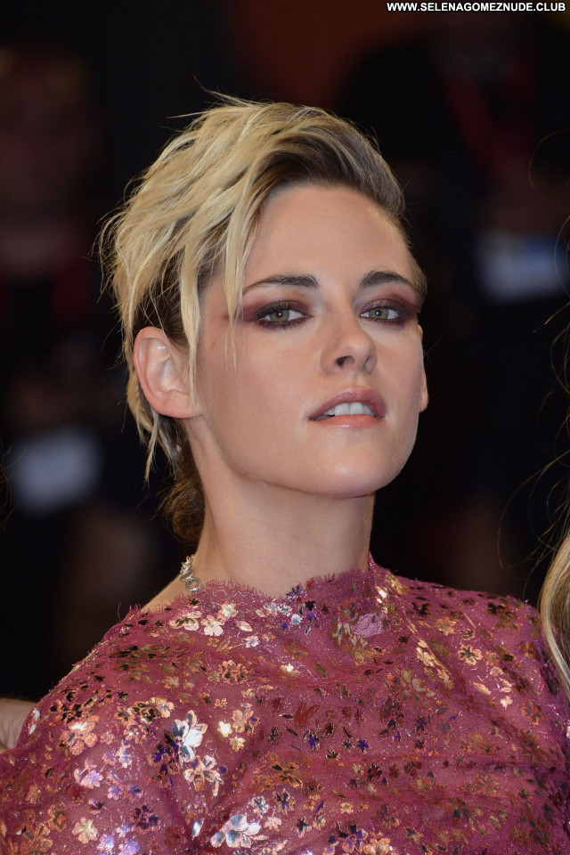 Kristen Stewart No Source Sexy Celebrity Posing Hot Babe Beautiful