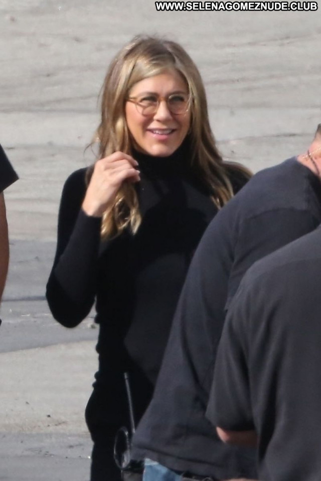 Jennifer Aniston No Source Beautiful Sexy Posing Hot Celebrity Babe