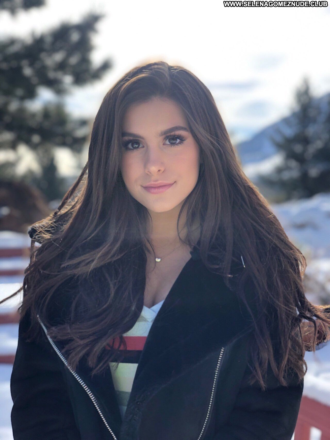 Madisyn Shipman Beautiful Sexy Babe Celebrity Posing Hot