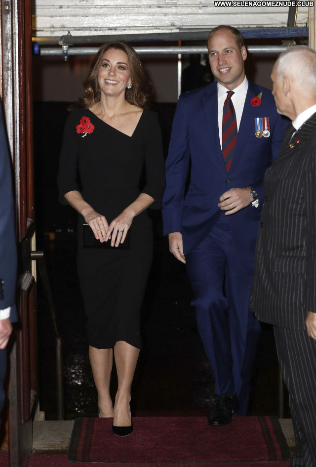 Kate Middleton No Source Celebrity Sexy Beautiful Posing Hot Babe