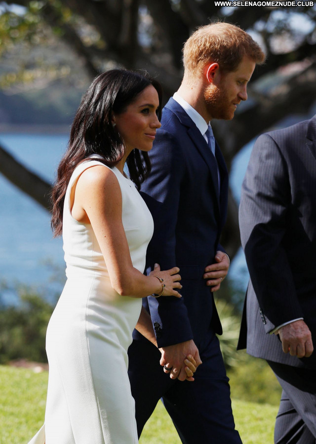 Meghan Markle No Source Beautiful Sexy Posing Hot Celebrity Babe