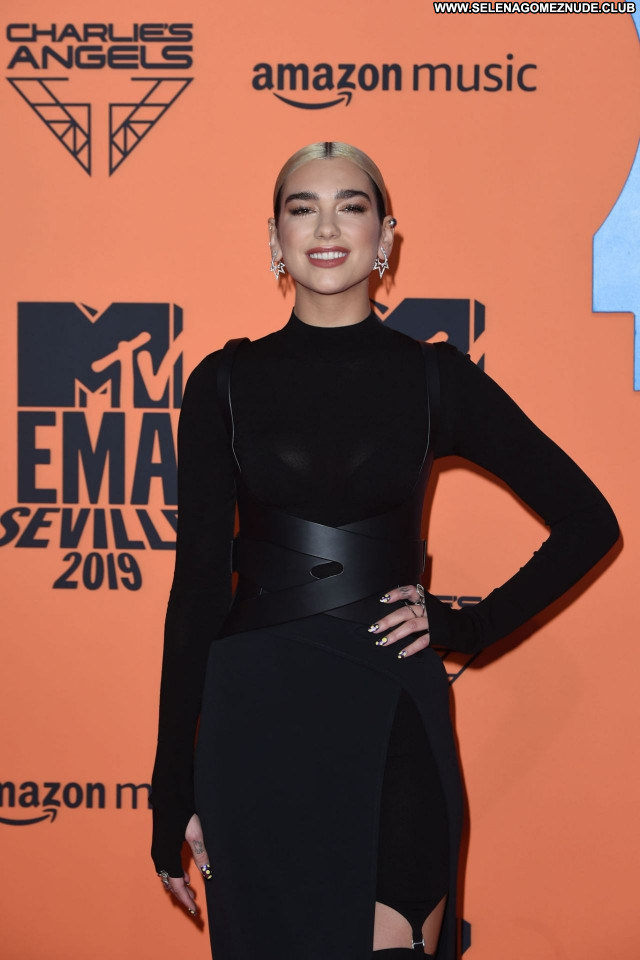 Dua Lipa No Source  Celebrity Beautiful Sexy Posing Hot Babe