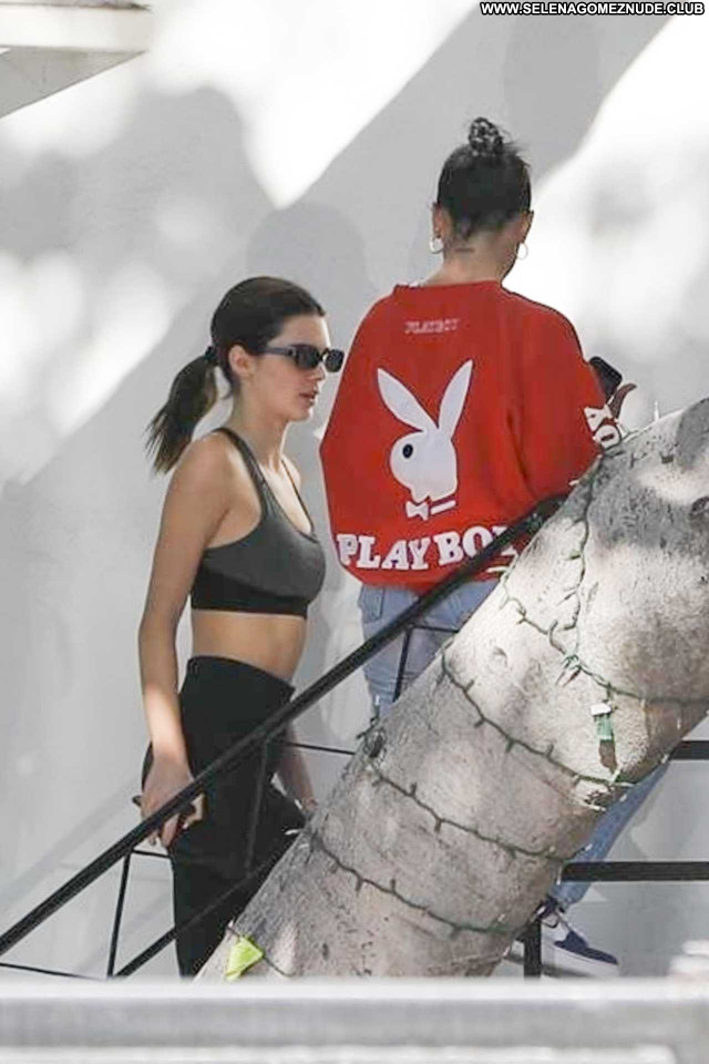 Kendall Jenner Los Angeles Paparazzi Beautiful Posing Hot Babe