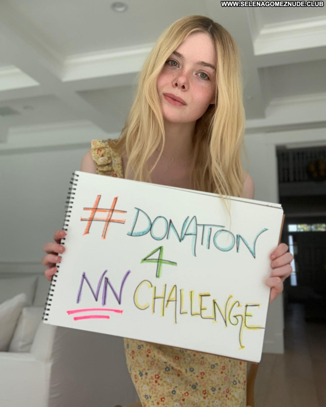 Elle Fanning No Source  Posing Hot Beautiful Celebrity Babe Sexy